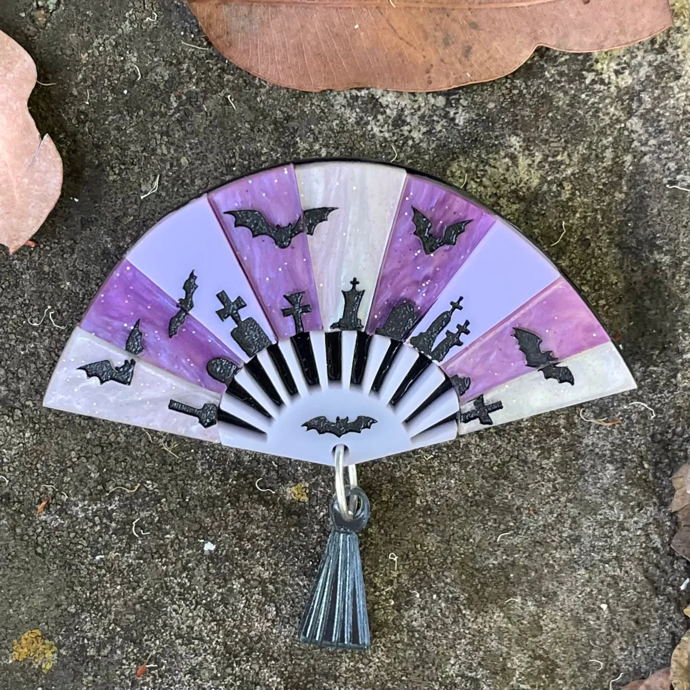 Bat 🦇 Fan - Brooch