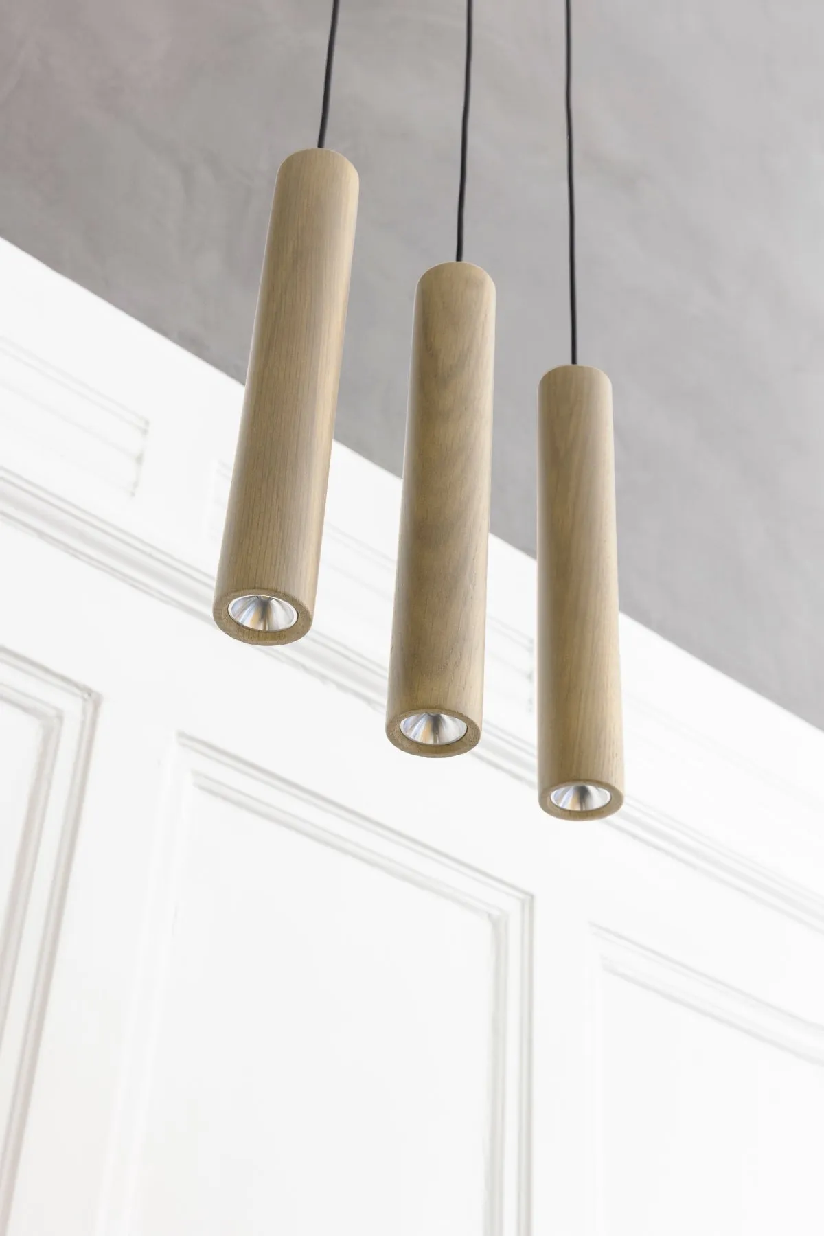 CHIMES Cluster 3 Oak LED Pendant Lights