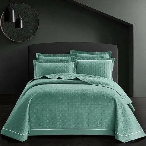 Clifford - Premium Quilt Cover Set