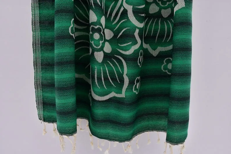 Green Hibiscus Flowers 100% Cotton Towel